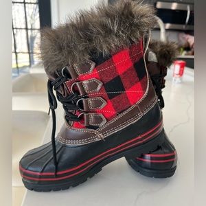 Red And Black Insulated Boots.NEW